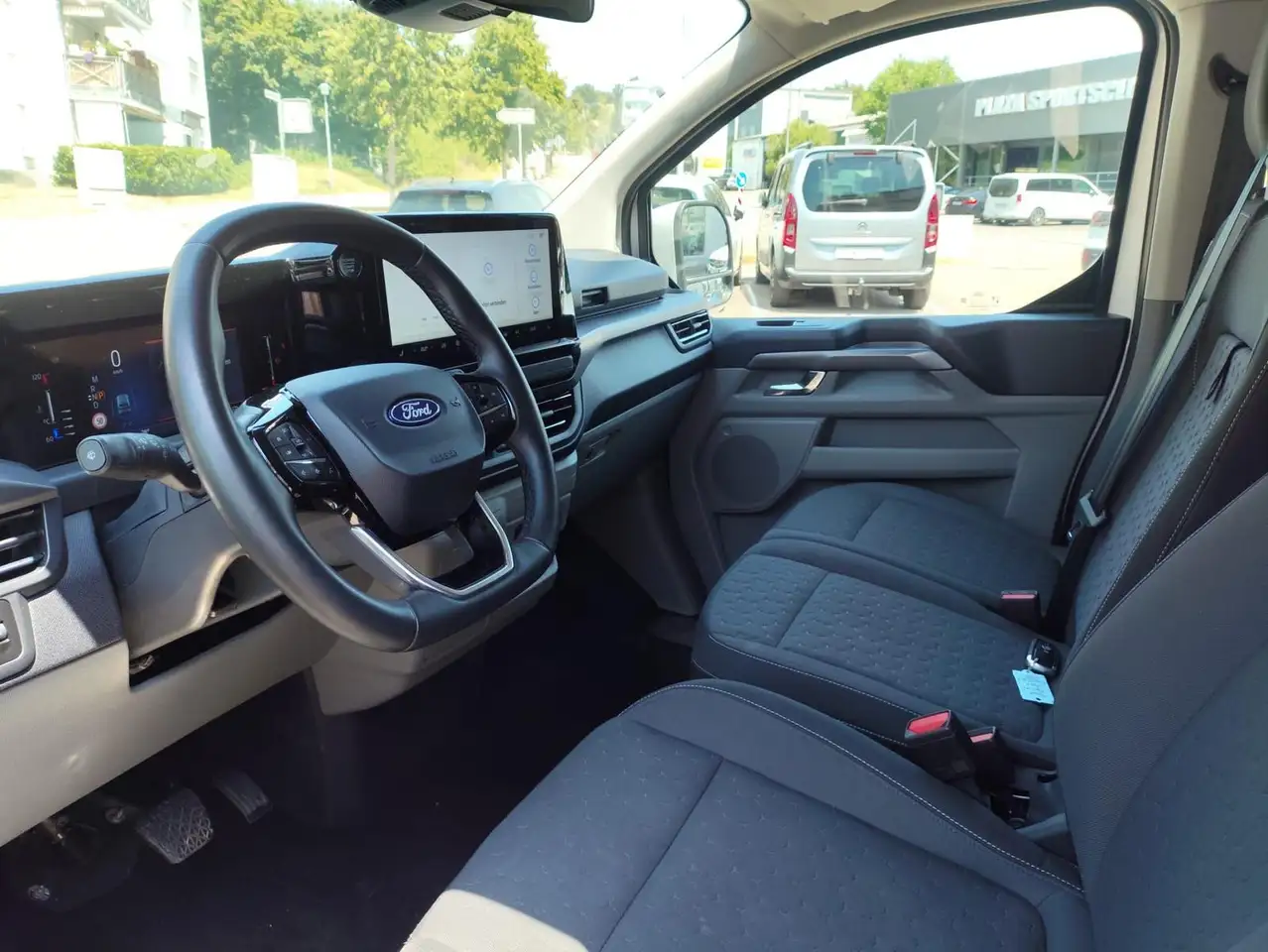 Ford Tourneo 6