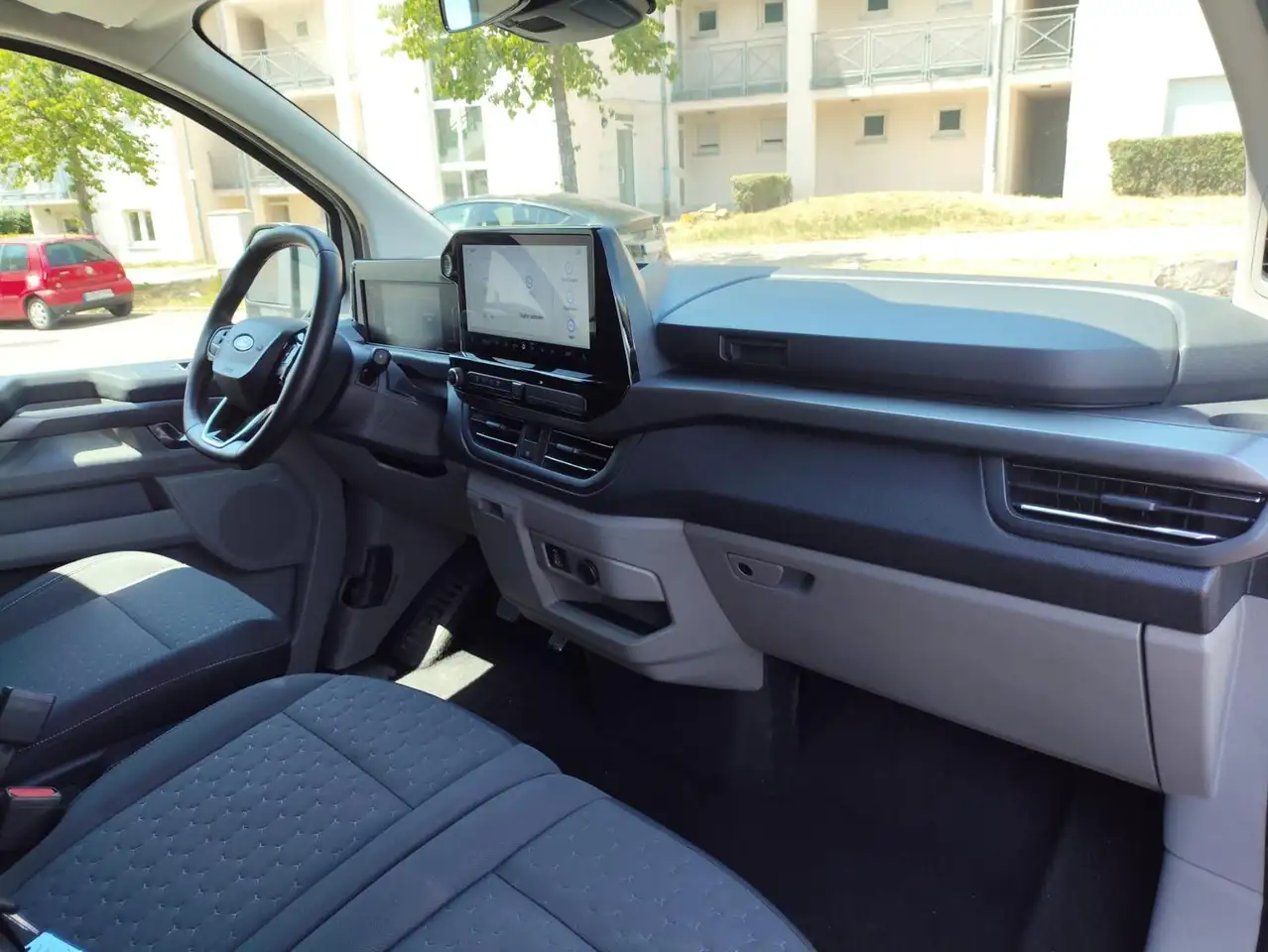 Ford Tourneo 8