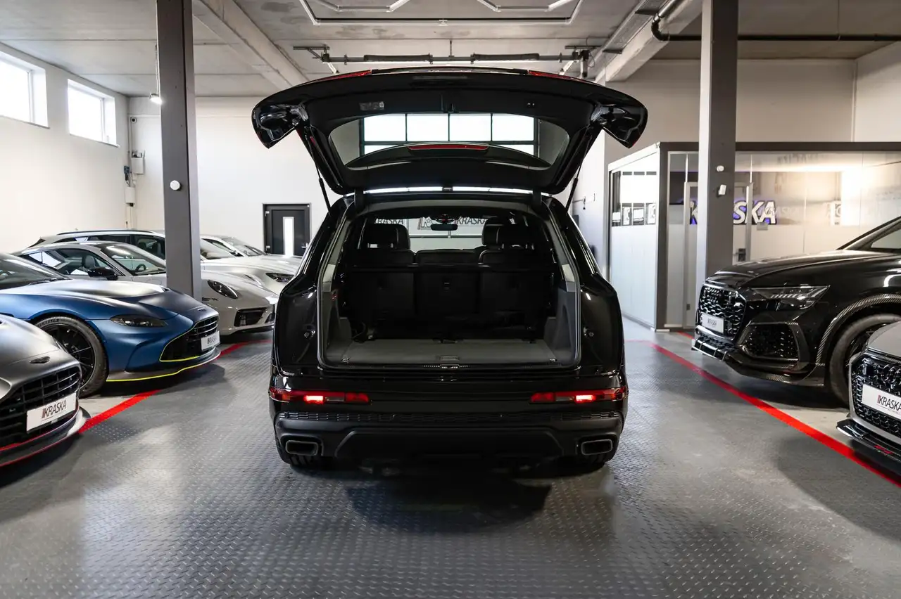 Audi Q7 50 8