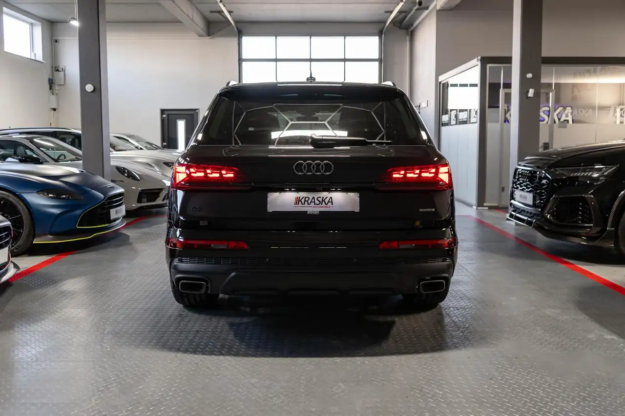 Audi Q7 50 7