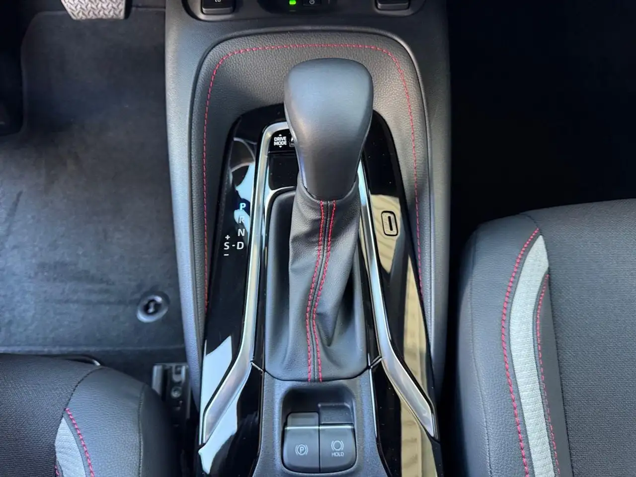 Toyota Corolla 13