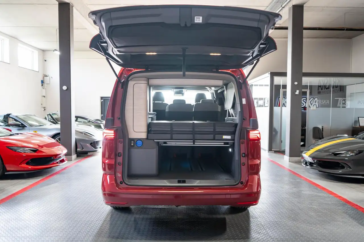 Volkswagen T7 California 8