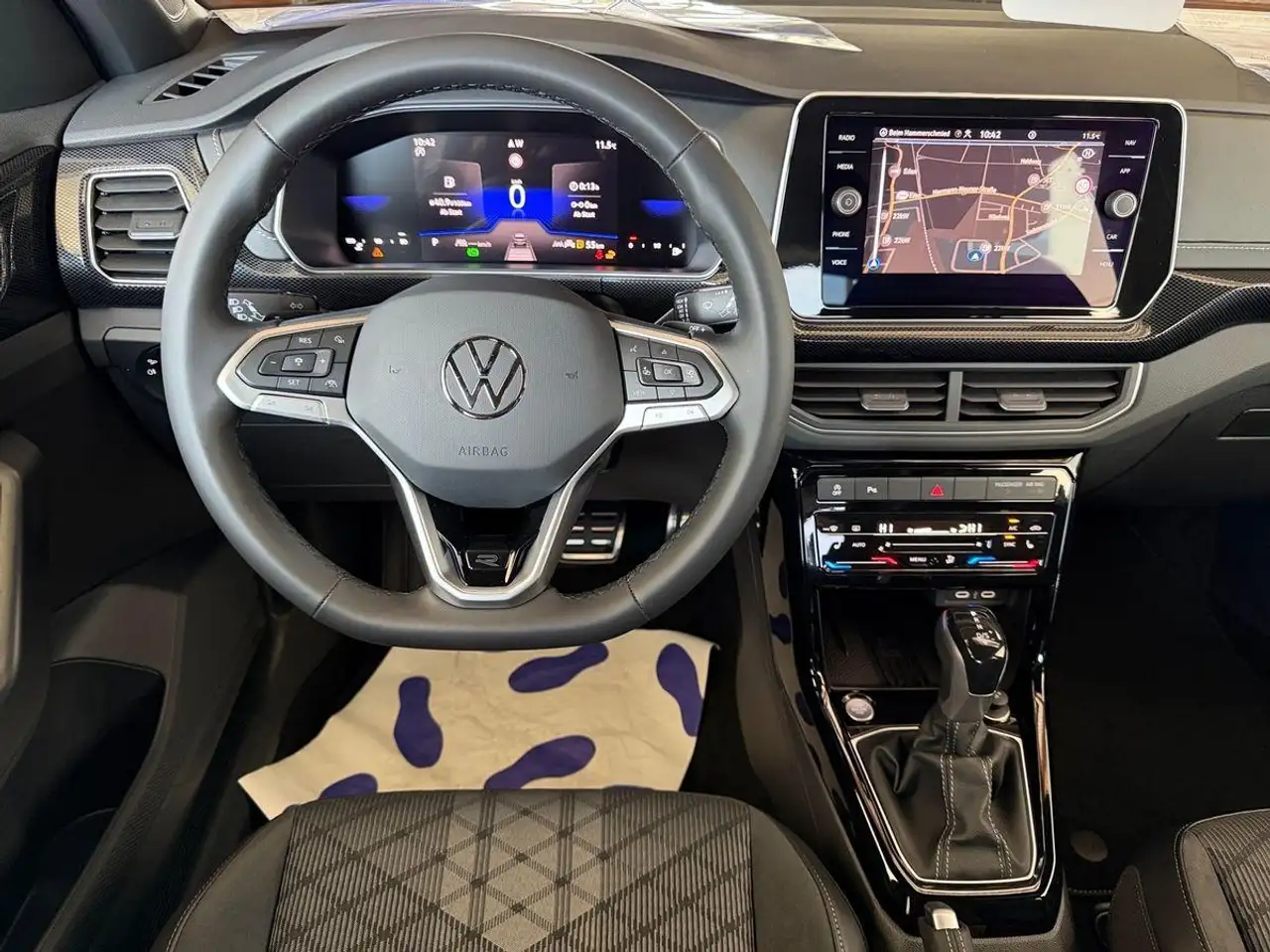 Volkswagen T-Cross 16