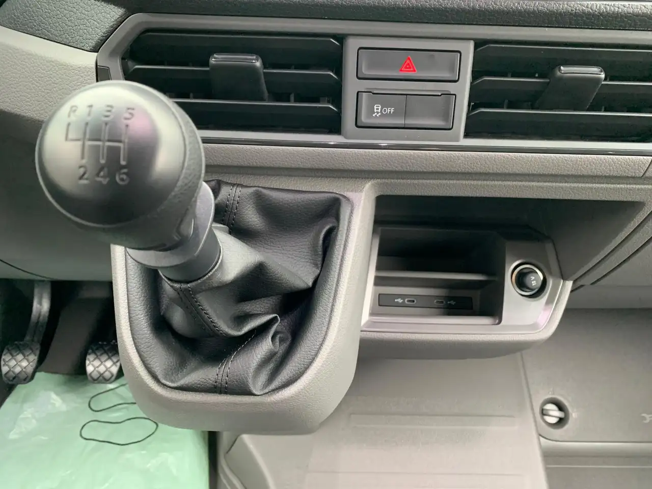 Volkswagen Crafter 10