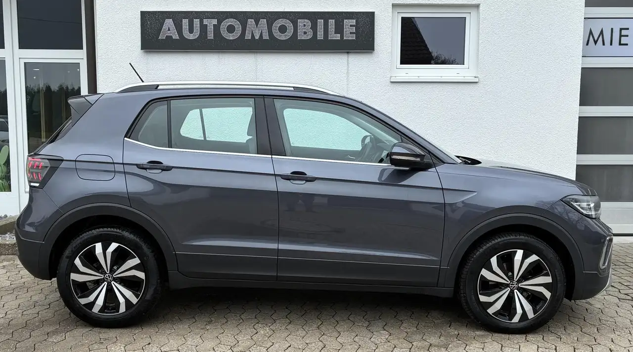 Volkswagen T-Cross 8