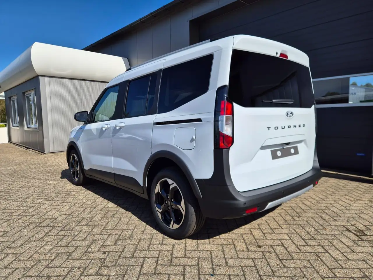 Ford Tourneo 3