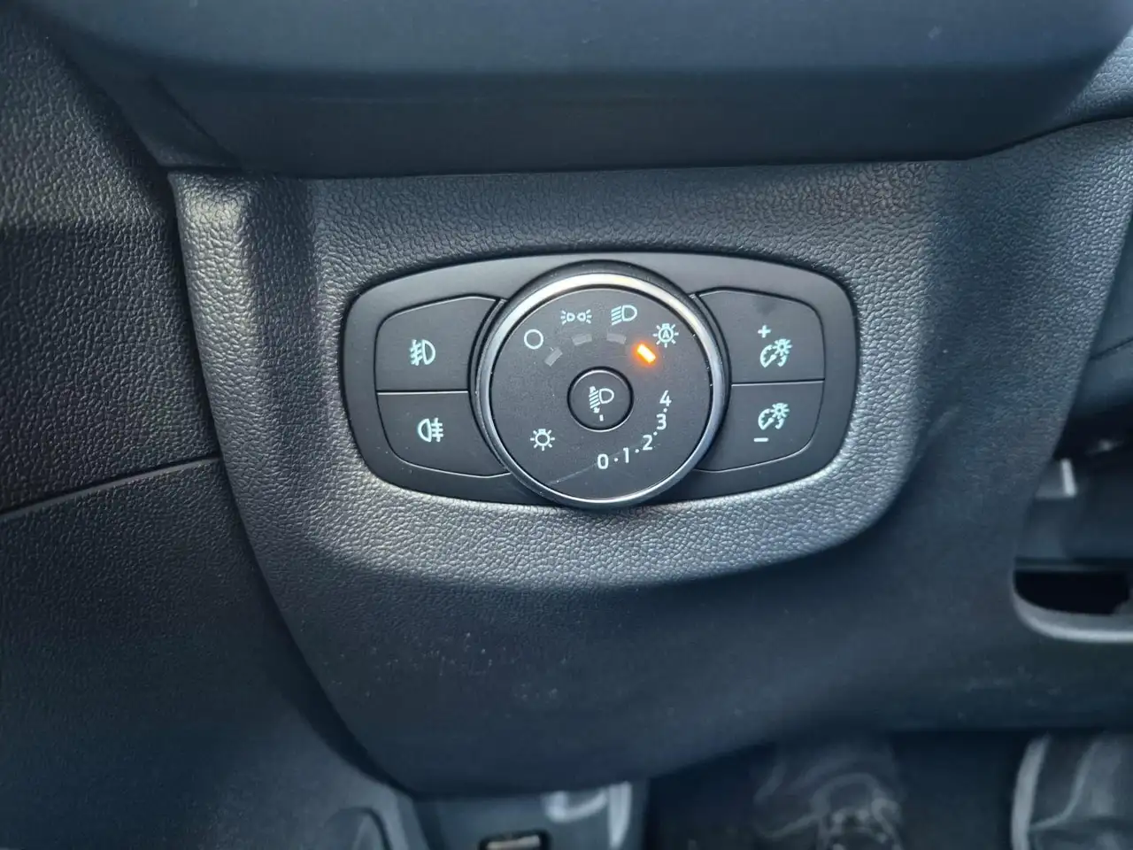 Ford Tourneo 15