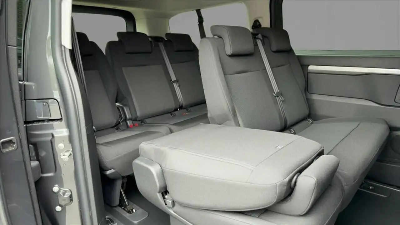 Citroen Spacetourer 8
