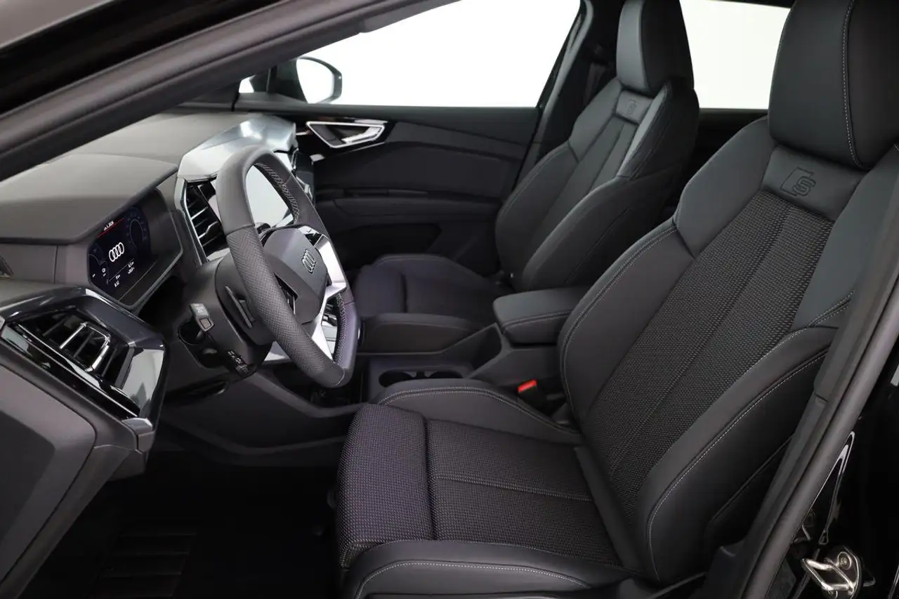 Audi Q4 14