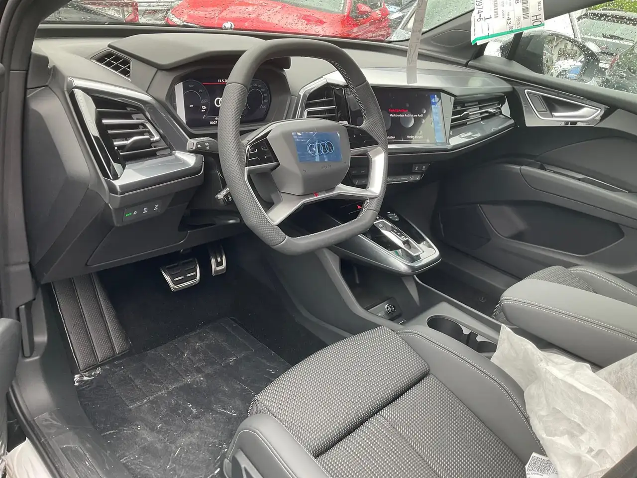 Audi Q4 3