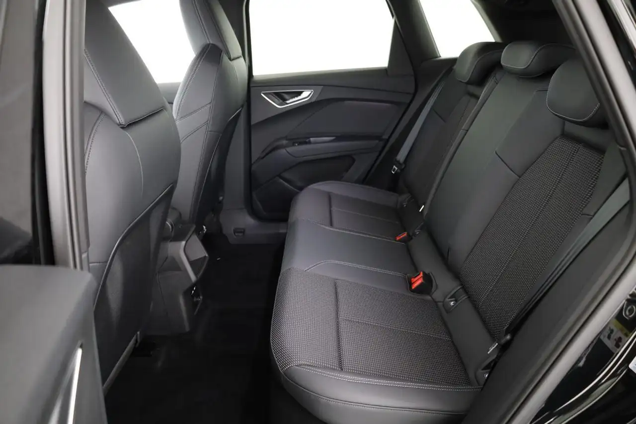 Audi Q4 13