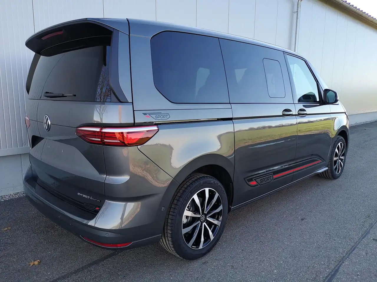 Volkswagen T7 Multivan 5