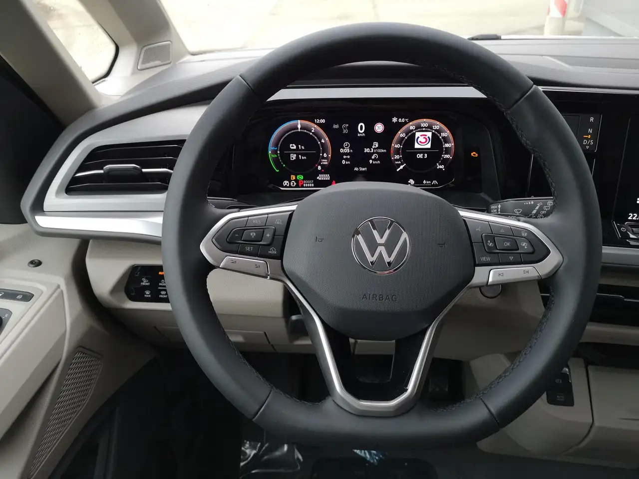 Volkswagen T7 Multivan 5