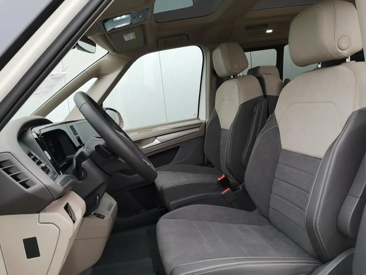Volkswagen T7 Multivan 8