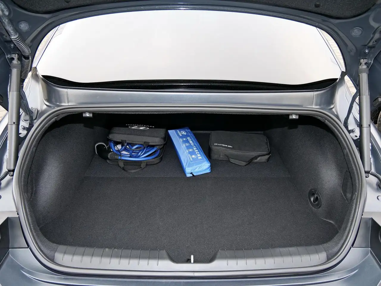 Hyundai IONIQ 6 8