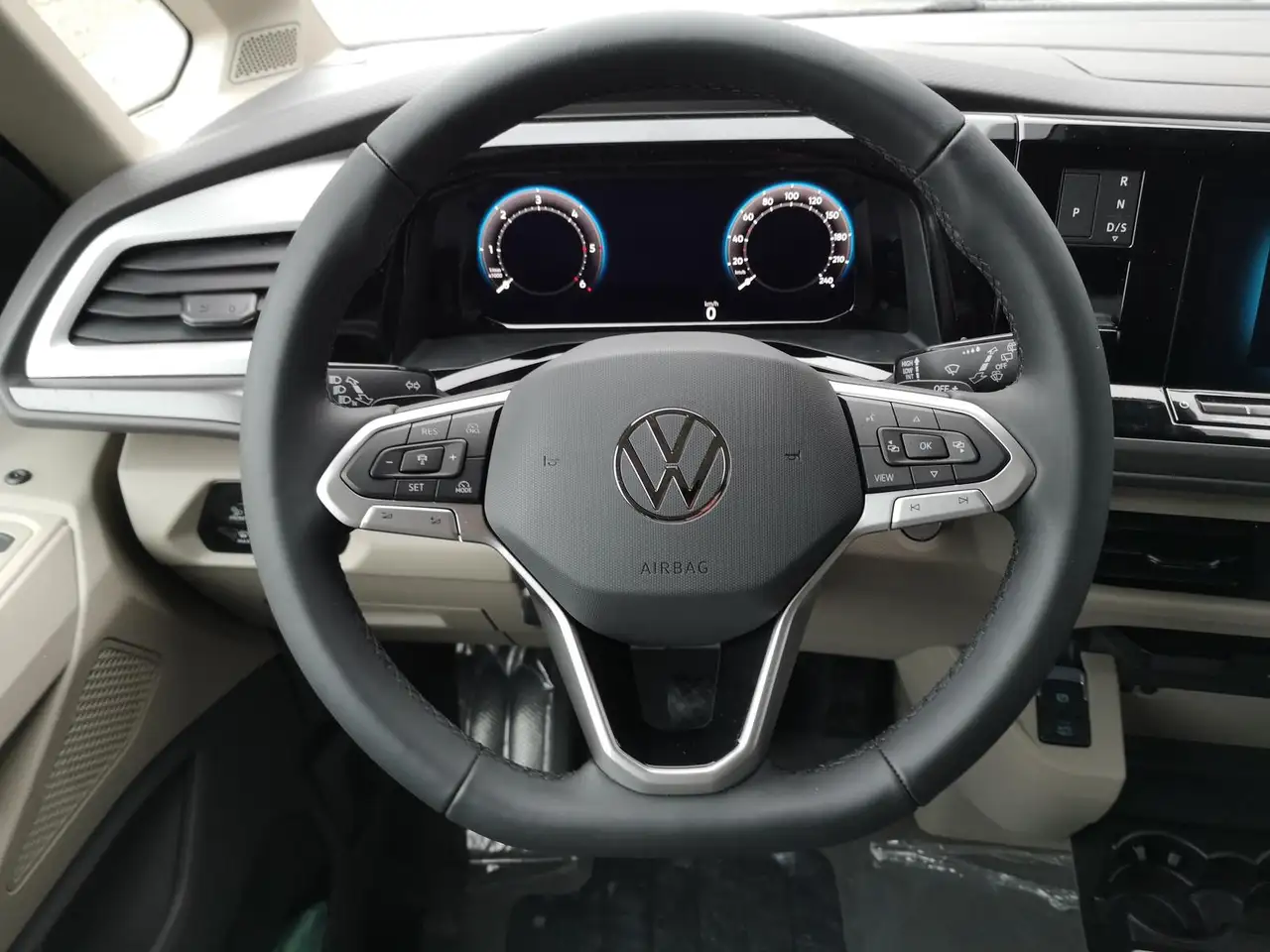 Volkswagen T7 California 4