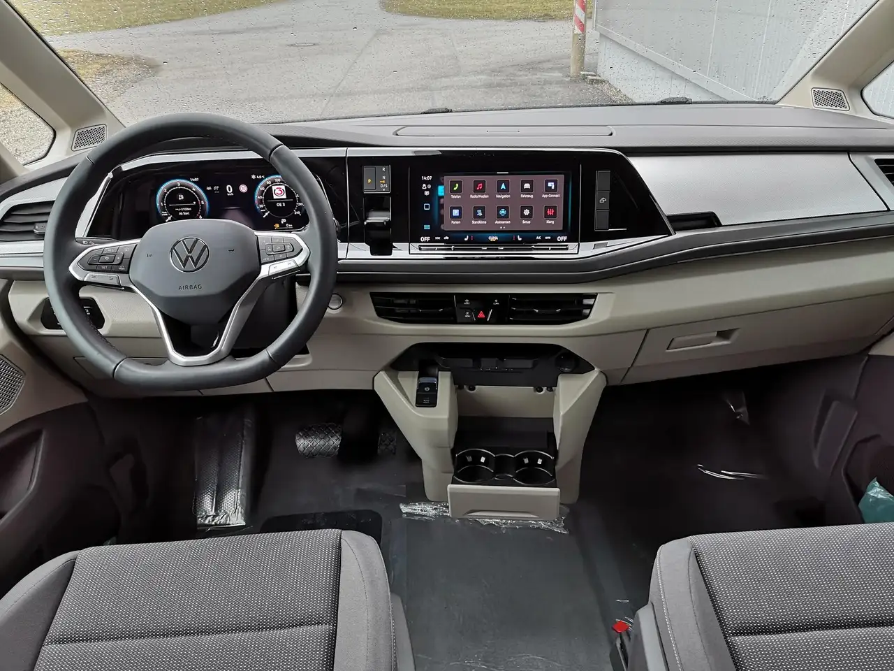 Volkswagen T7 California 5