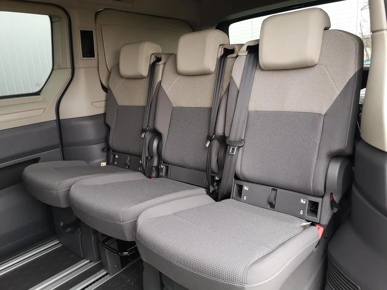 Volkswagen T7 California 8