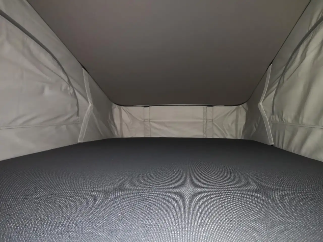 Volkswagen T7 California 12