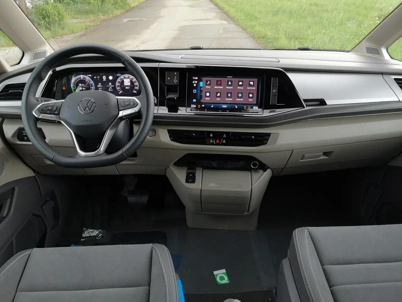 Volkswagen T7 California 8
