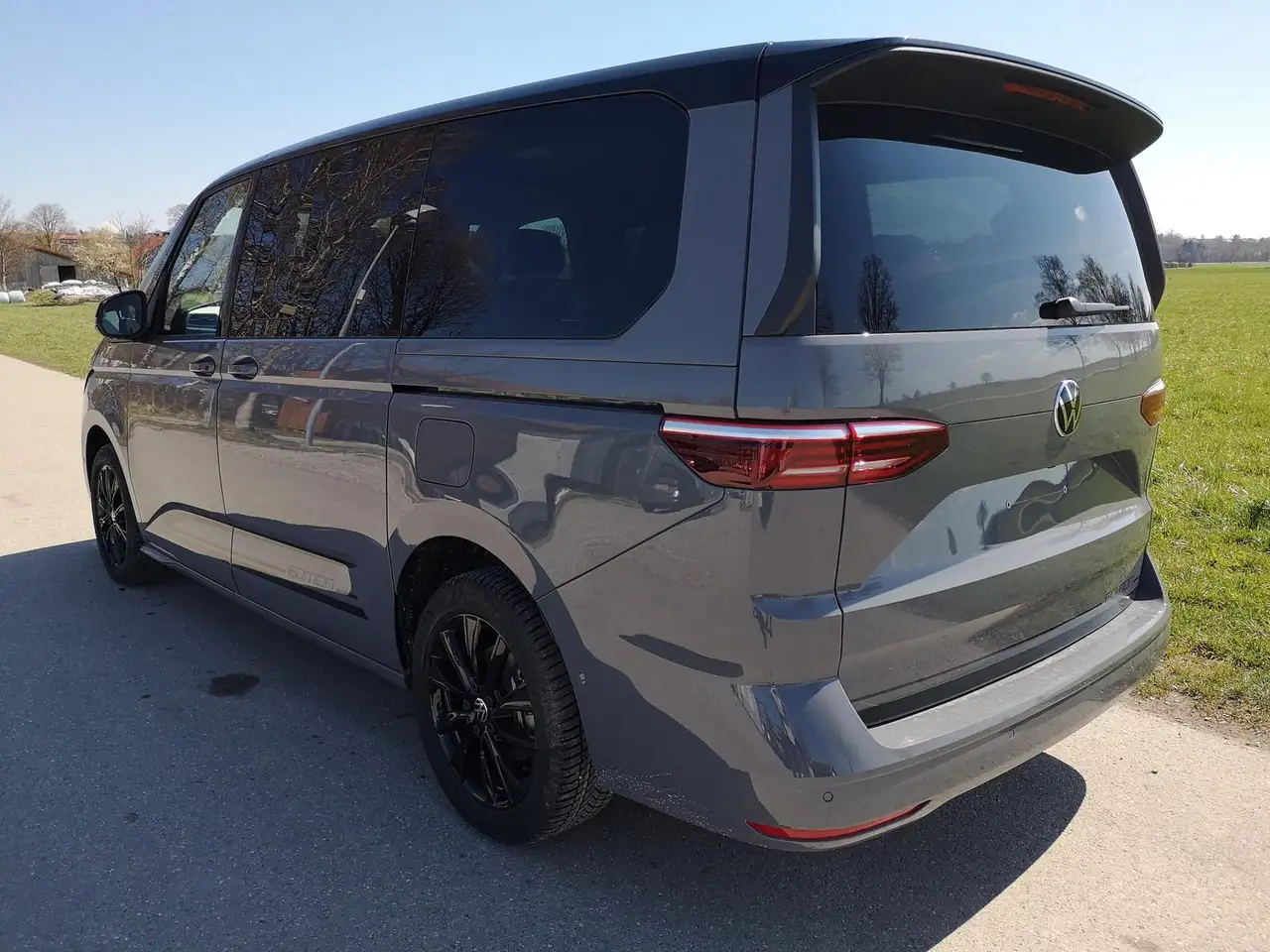 Volkswagen T7 Multivan 2