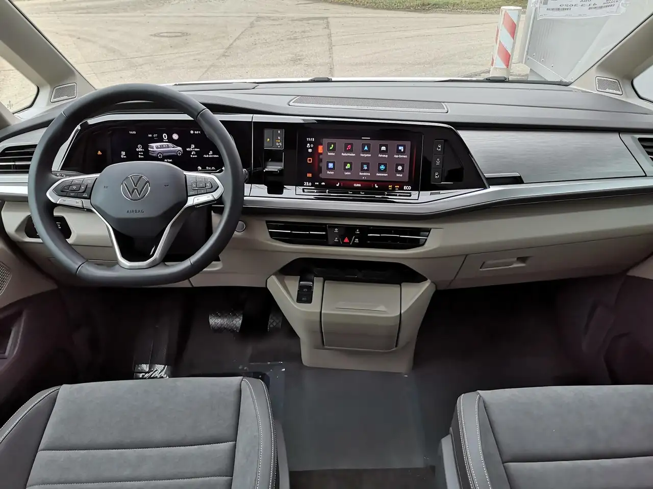 Volkswagen T7 Multivan 6