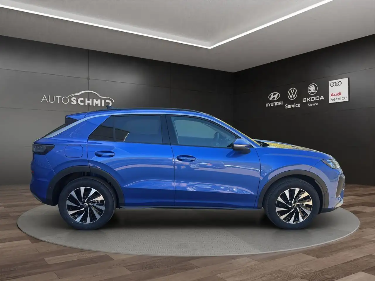 Volkswagen T-Roc 6