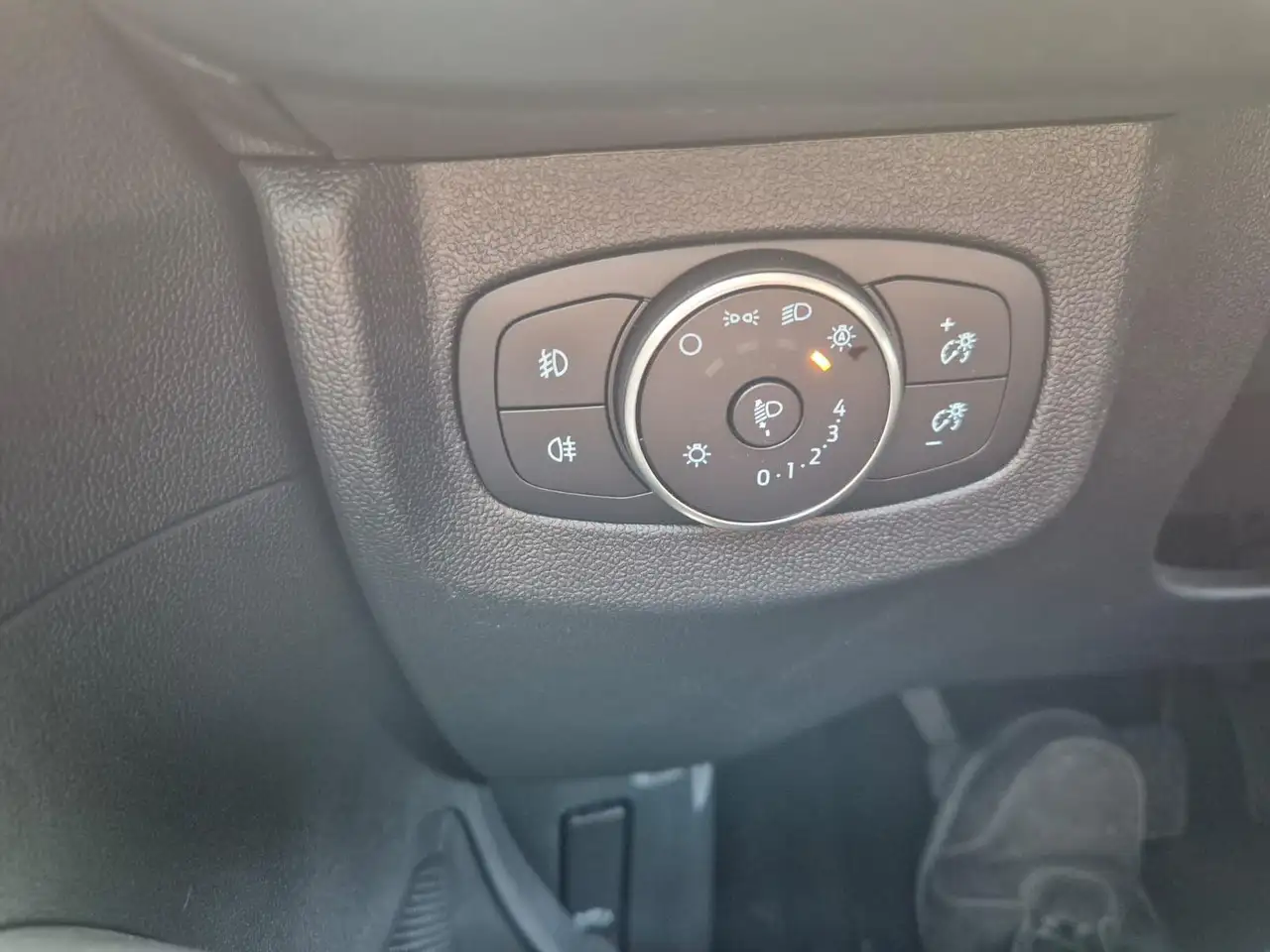 Ford Tourneo 15