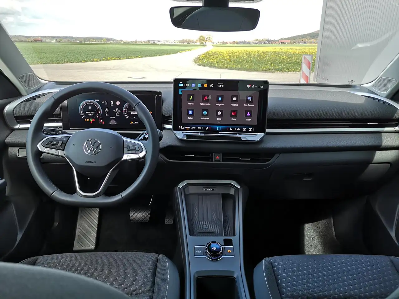 Volkswagen T-Roc 5