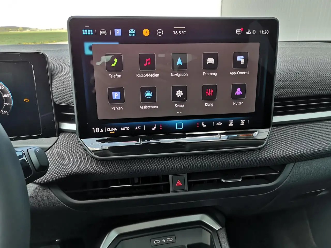 Volkswagen T-Roc 6