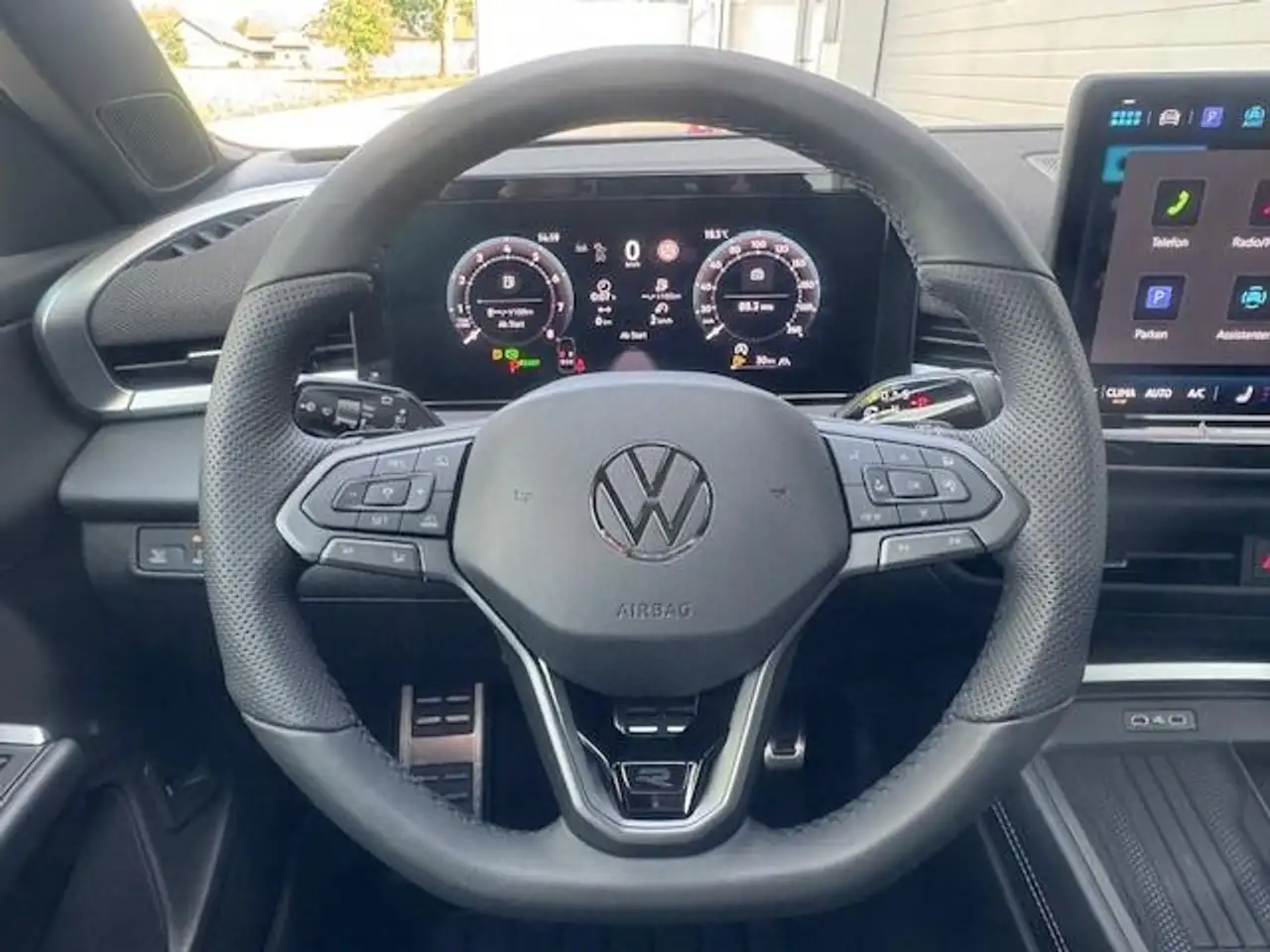 Volkswagen T-Roc 4