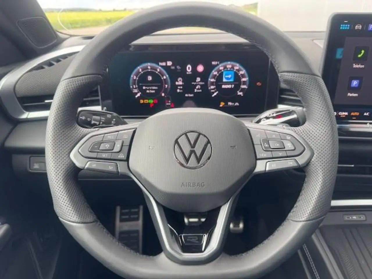 Volkswagen T-Roc 4