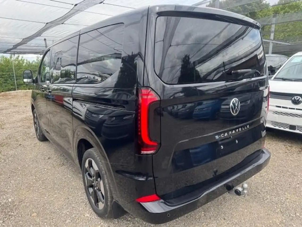 Volkswagen T7 Caravelle 2