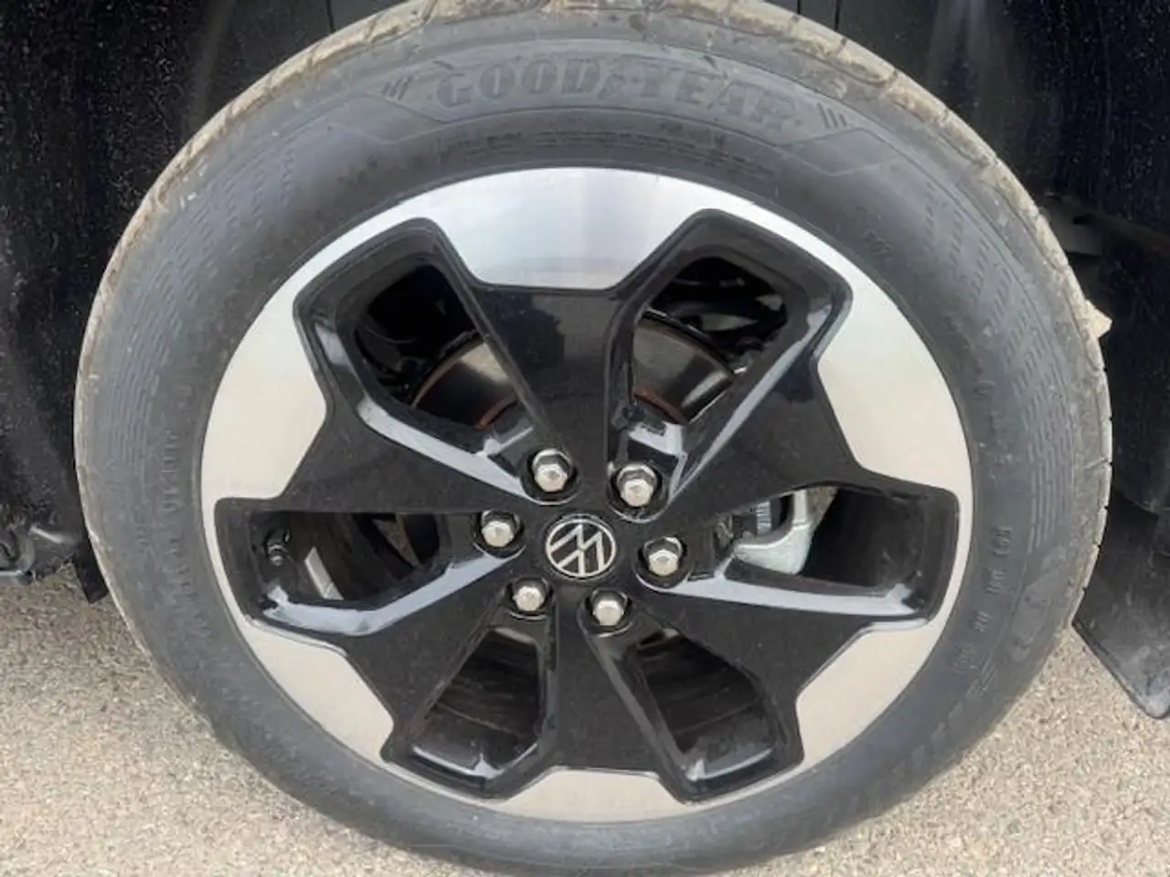 Volkswagen T7 Caravelle 3