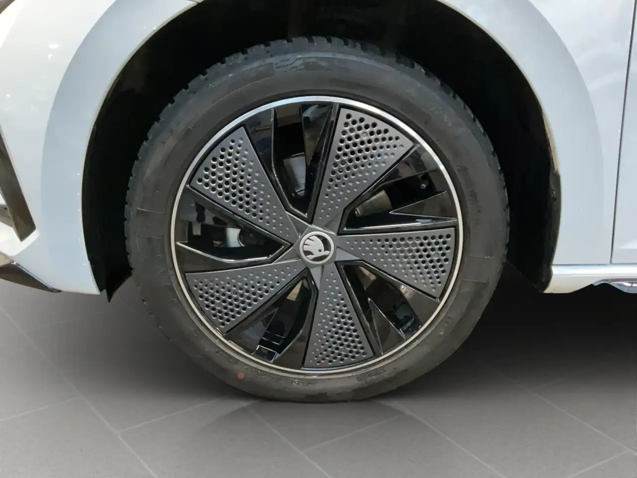 Skoda Scala 9