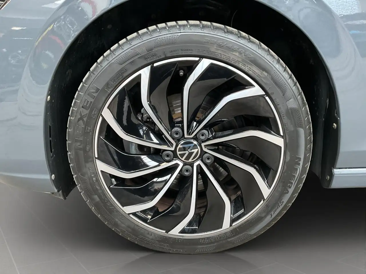 Volkswagen Golf 8
