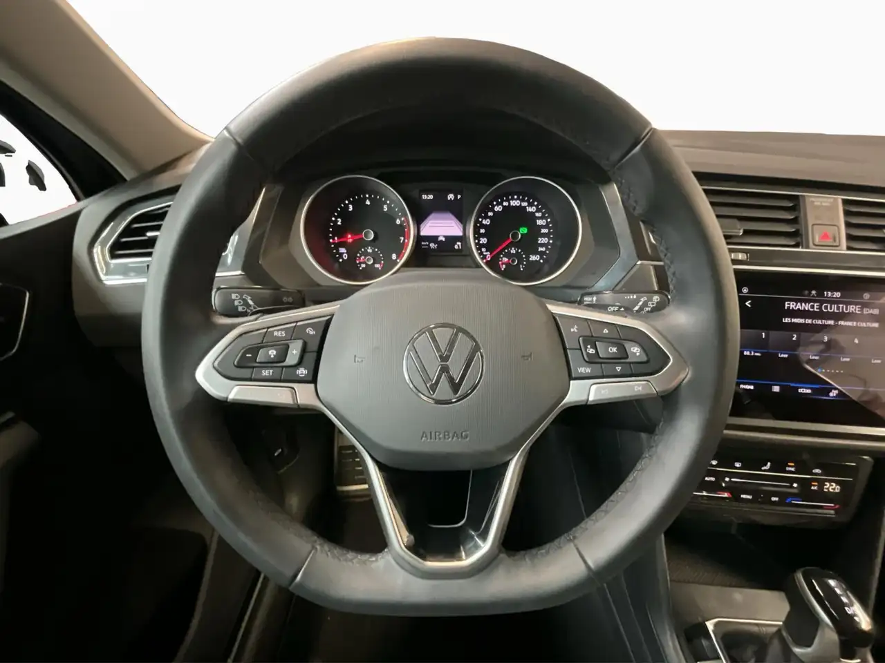Volkswagen Tiguan 12