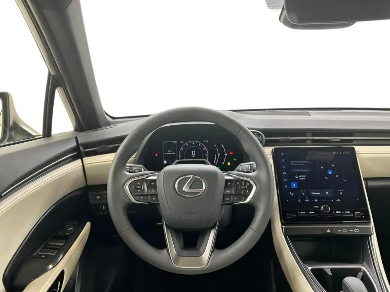 Lexus LBX 8