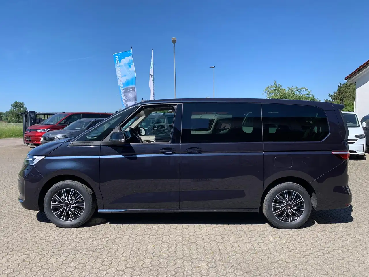 Volkswagen T7 Multivan 4