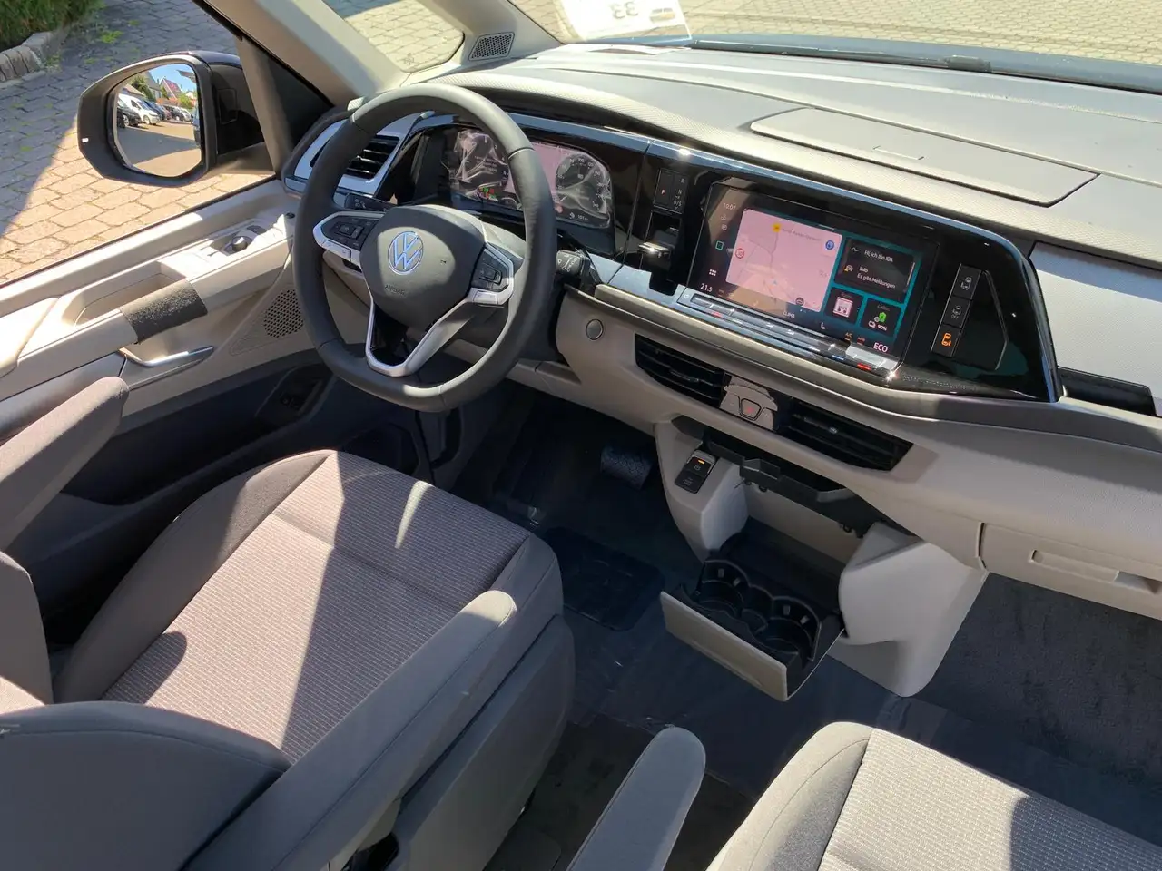 Volkswagen T7 Multivan 5