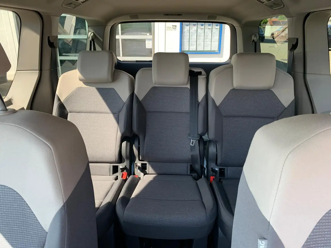 Volkswagen T7 Multivan 15
