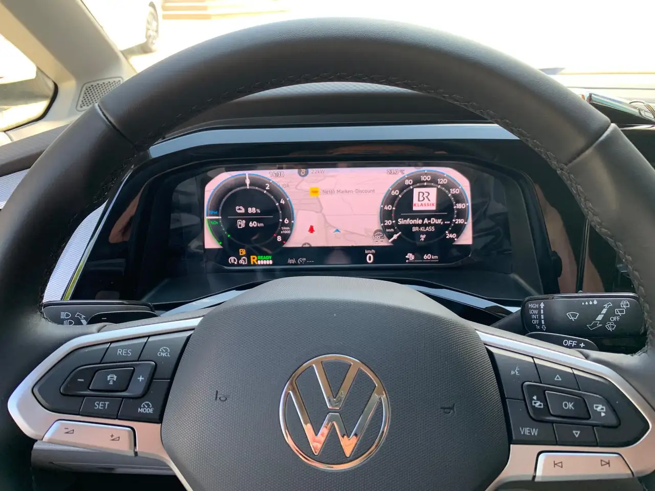 Volkswagen T7 Multivan 6