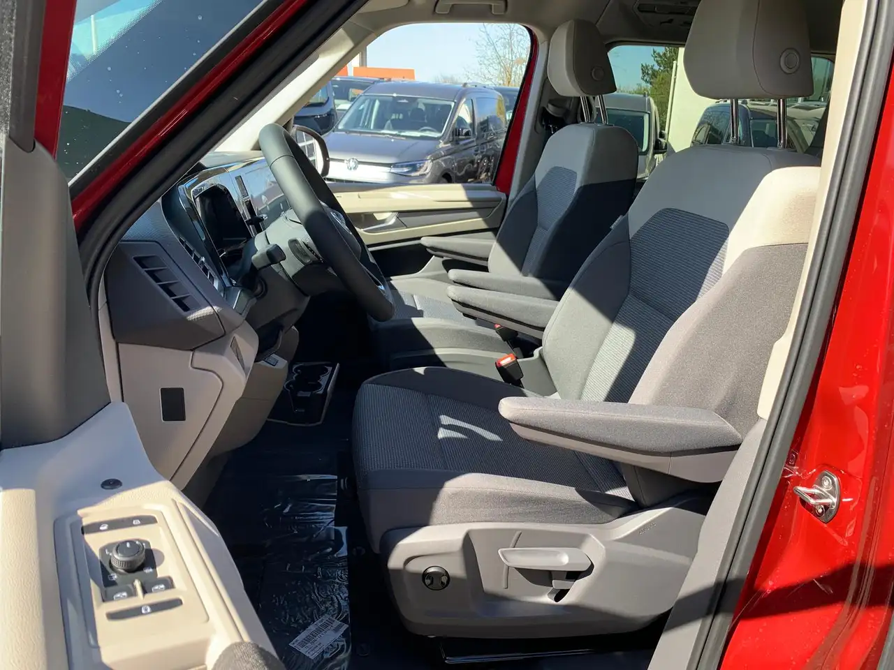 Volkswagen T7 Multivan 7