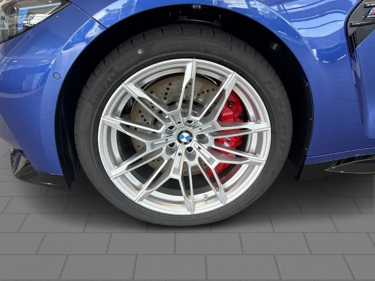 BMW M4 6