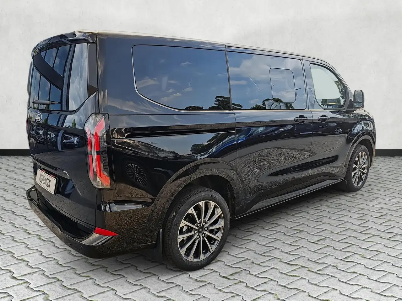 Ford Tourneo 8