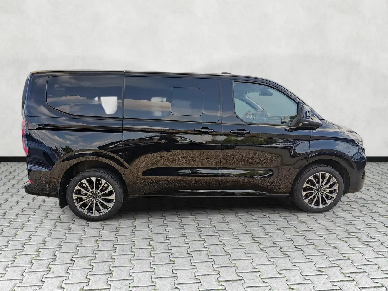 Ford Tourneo 9
