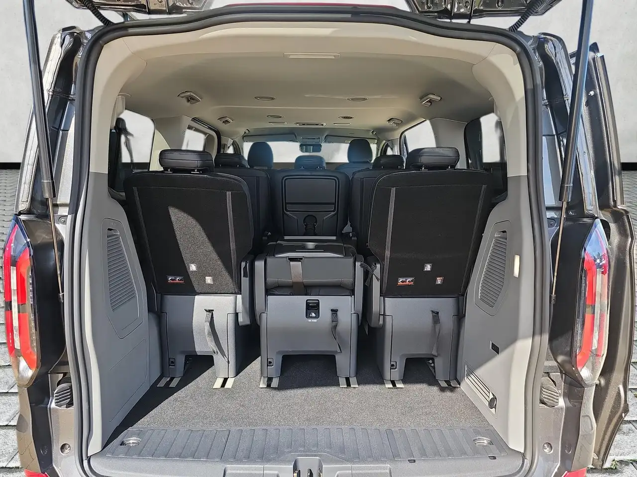 Ford Tourneo 15