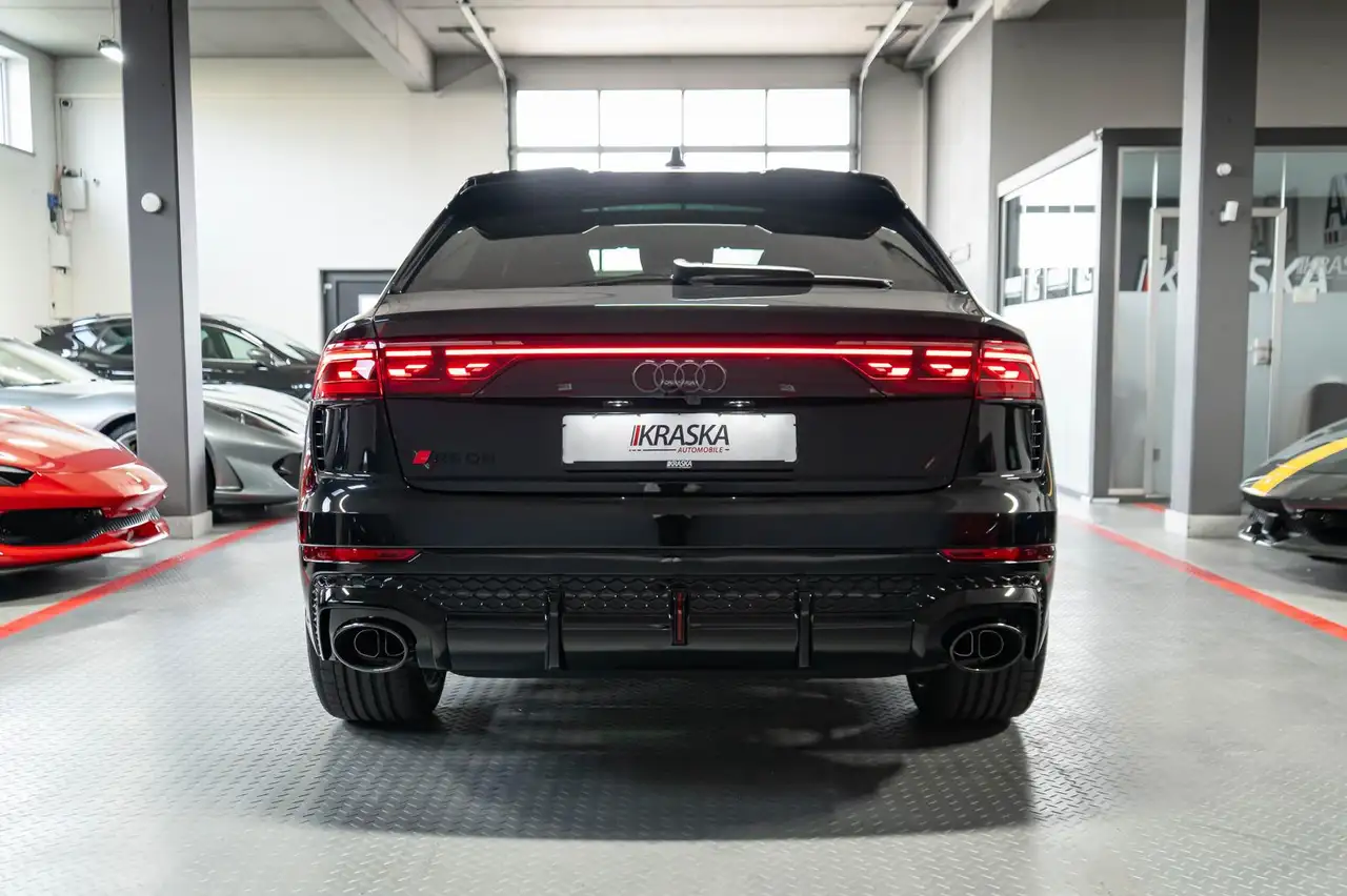 Audi RS 8