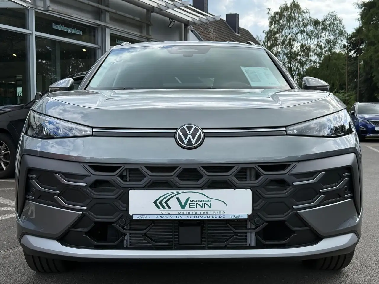 Volkswagen T-Roc 3