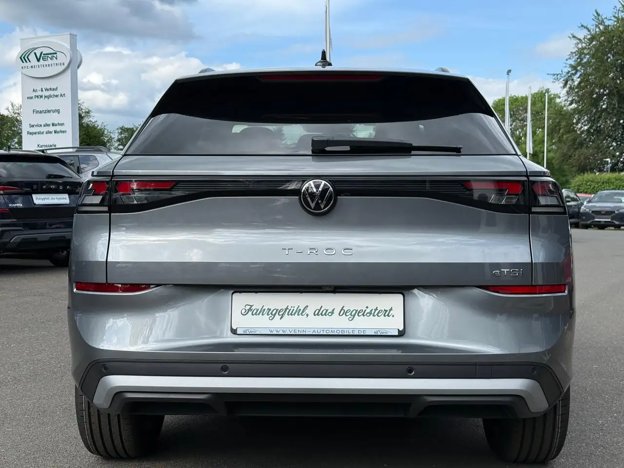 Volkswagen T-Roc 6